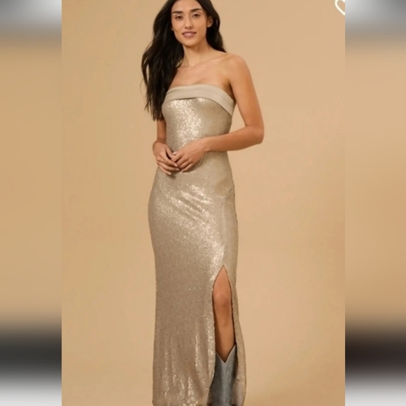 Altar'd State Dresses & Skirts - ALTAR’D STATE Champagne Sequin Strapless Maxi Dress Slit NWT Size S